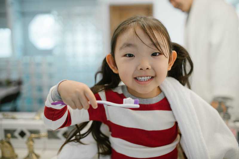 10 Tips to Help You Brush Your Kids' Teeth the Right Way